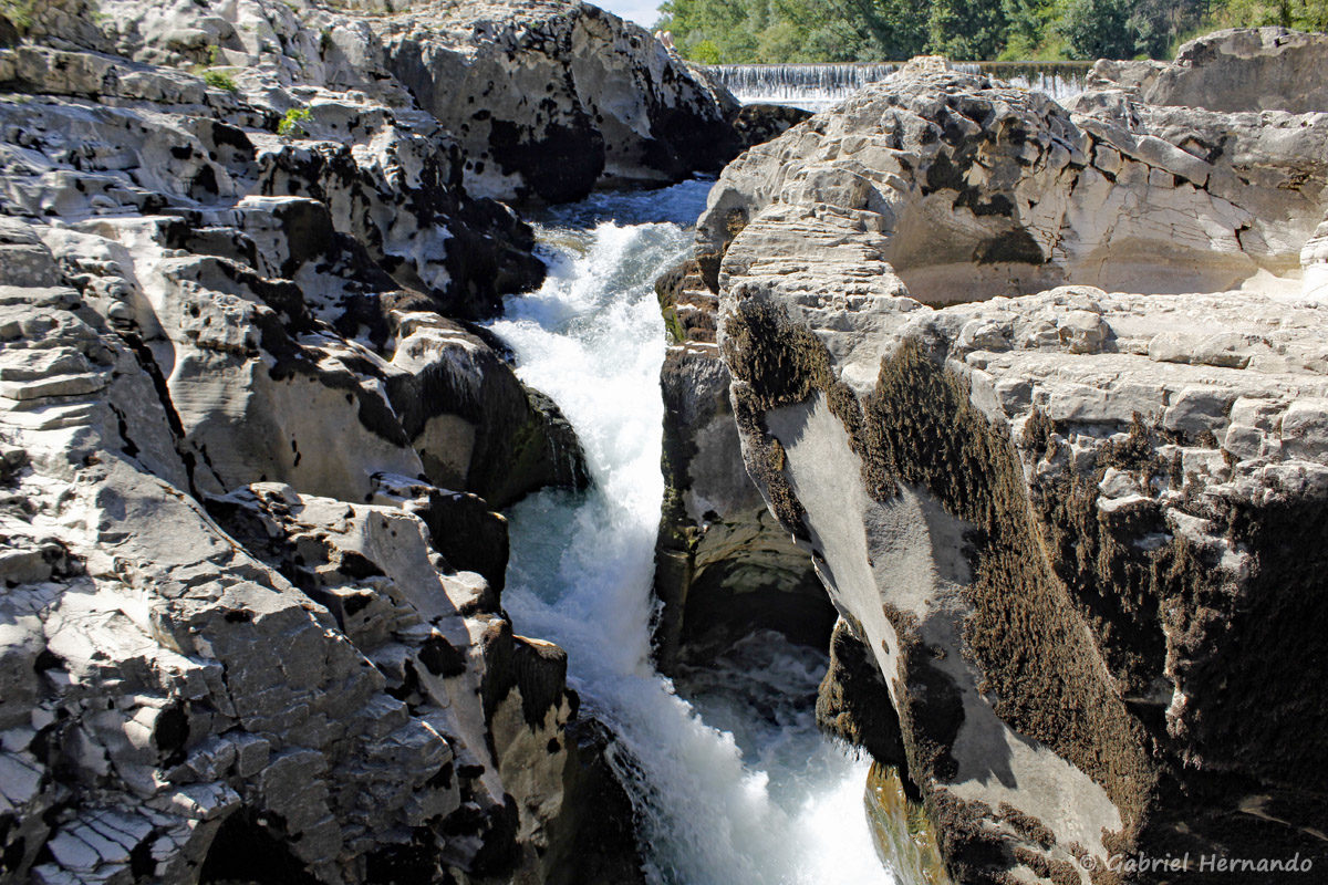 Chute d'eau des cascades du Sautadet