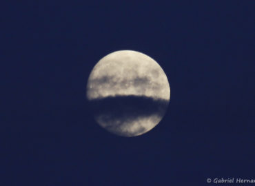 Lune nuageuse (Fécamp, août 2020)