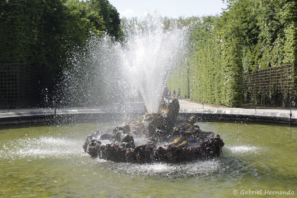 Bassin de Saturne, au sein du parc du château Versailles