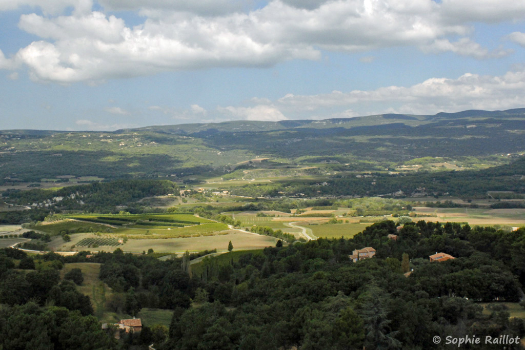Panorama sur le Lubéron, vu de Roussillon