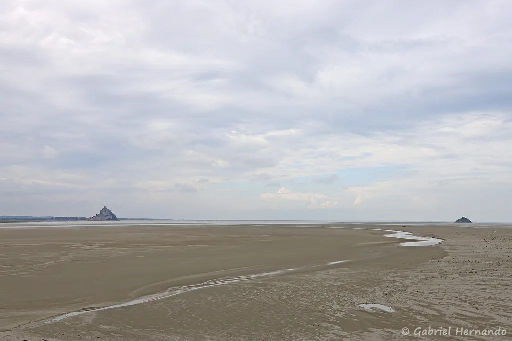 La baie du Mont Saint-Michel, à marée basse, depuis la pointe du Groiun du Sud (septembre 2021)