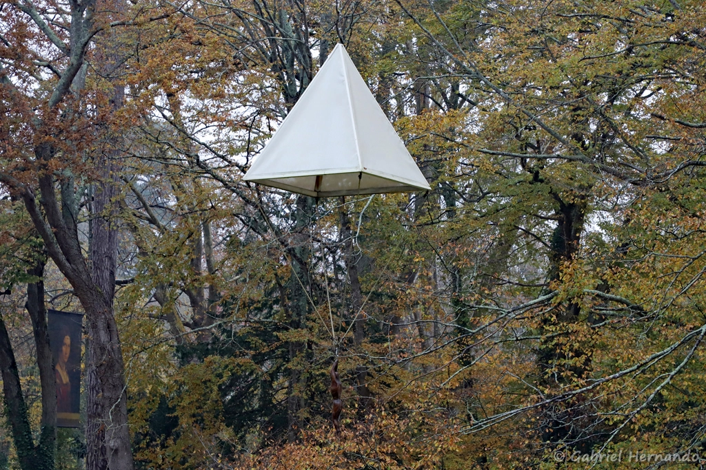 Parachute de Léonard de Vinci (Parc du Clos Lucé, Amboise, novembre 2021)