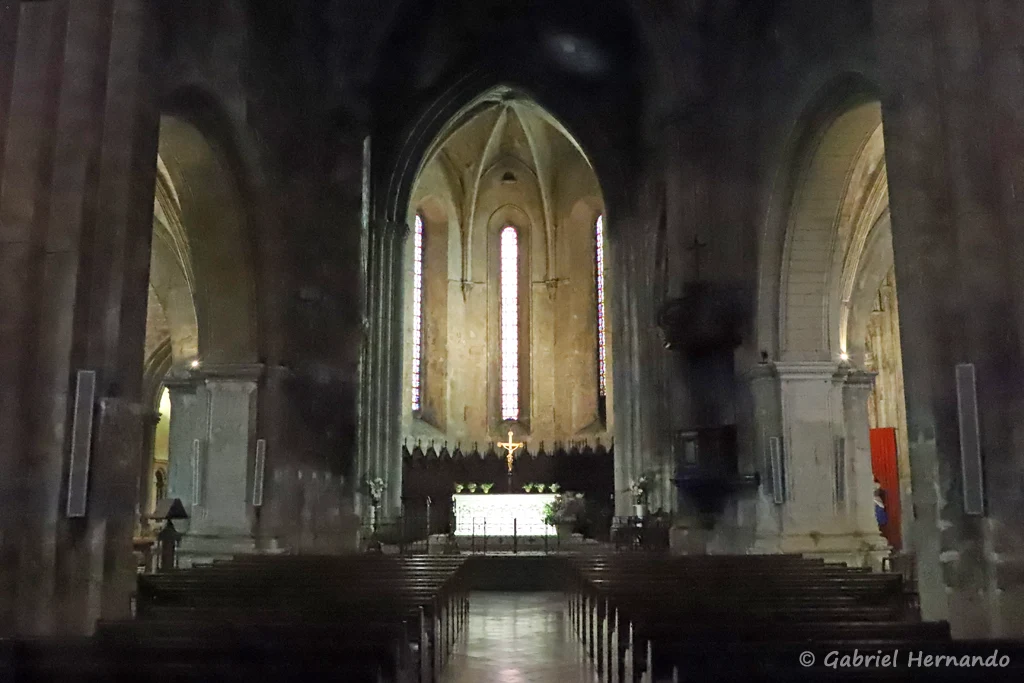 Transept et coeur de la cocathédrale Notre-Dame-du-Bourguet (Forcalquier, juin 2022)