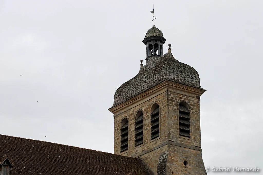 Clocher de l'abbatiale Saint-Sauveur (Figeac, juin 2022)
