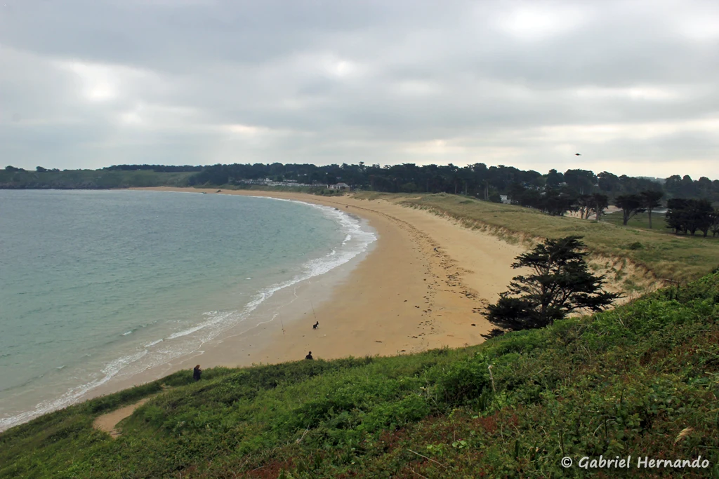 Le plage des Chevrets, depuis l'île Besnard (Saint-Coulomb, mai 2023)