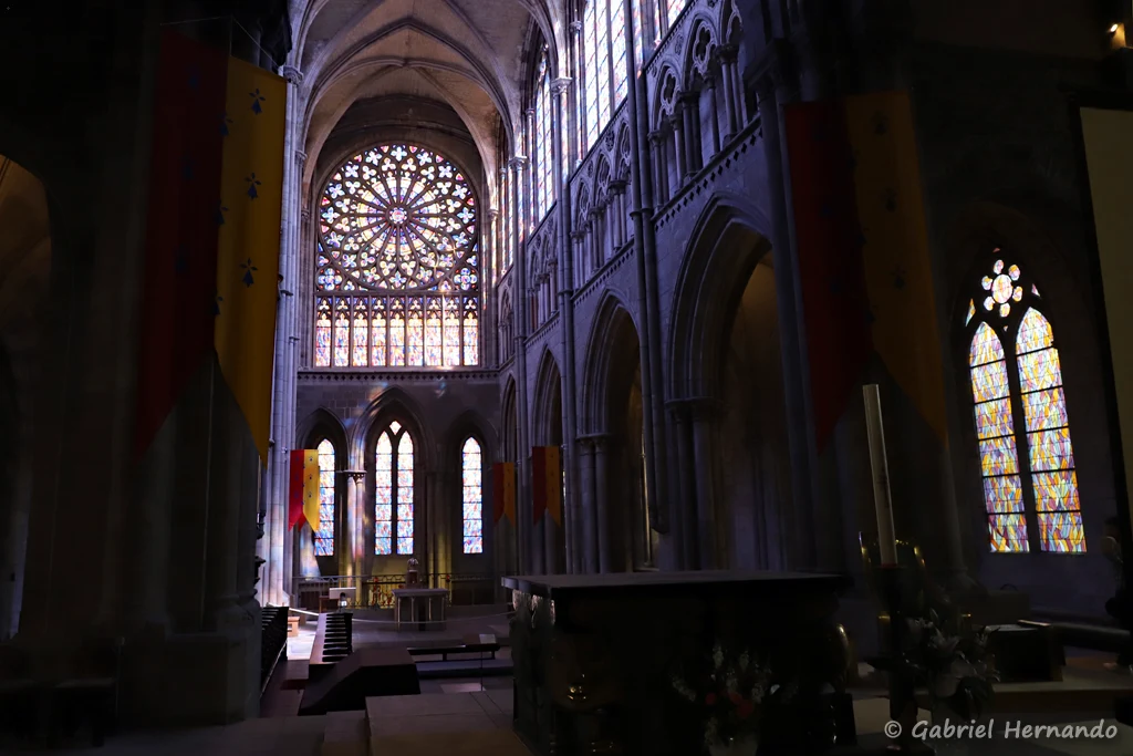 Chœur de l'ancienne cathédrale Saint-Vincent (Saint-Malo, mai 2023)