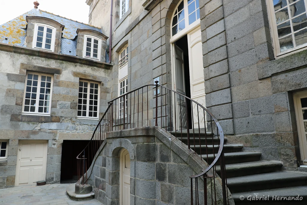 Hôtel d'Asfeld, construit entre 1724 et 1730, dans la rue du même nom (Saint-Malo, mai 2023)