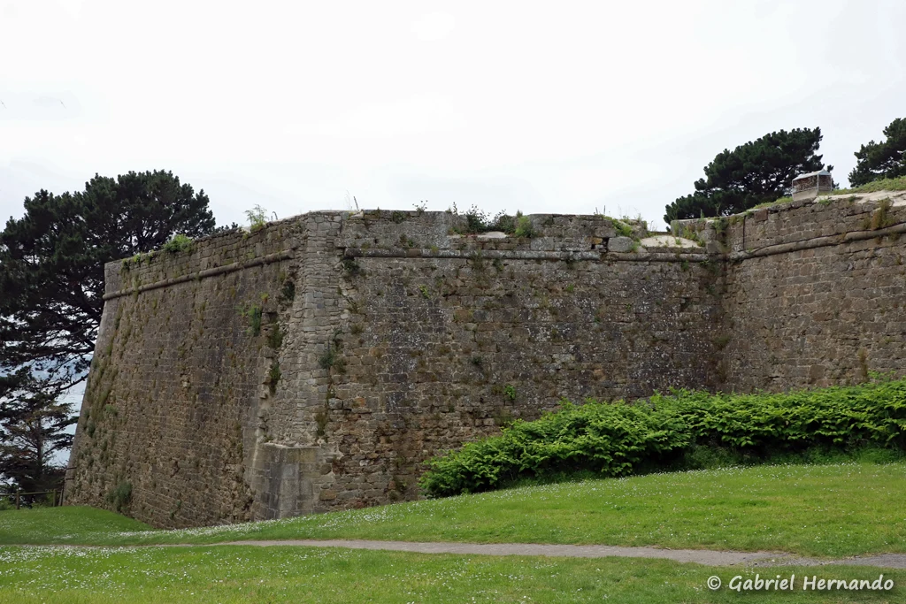Fortifications du milieu du XVIIIe siècle (Alet, Saint-Malo, mai 2023)