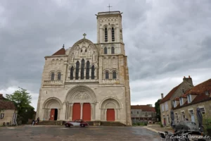 Façade de la Basilique (Vézelay, mai 2024)