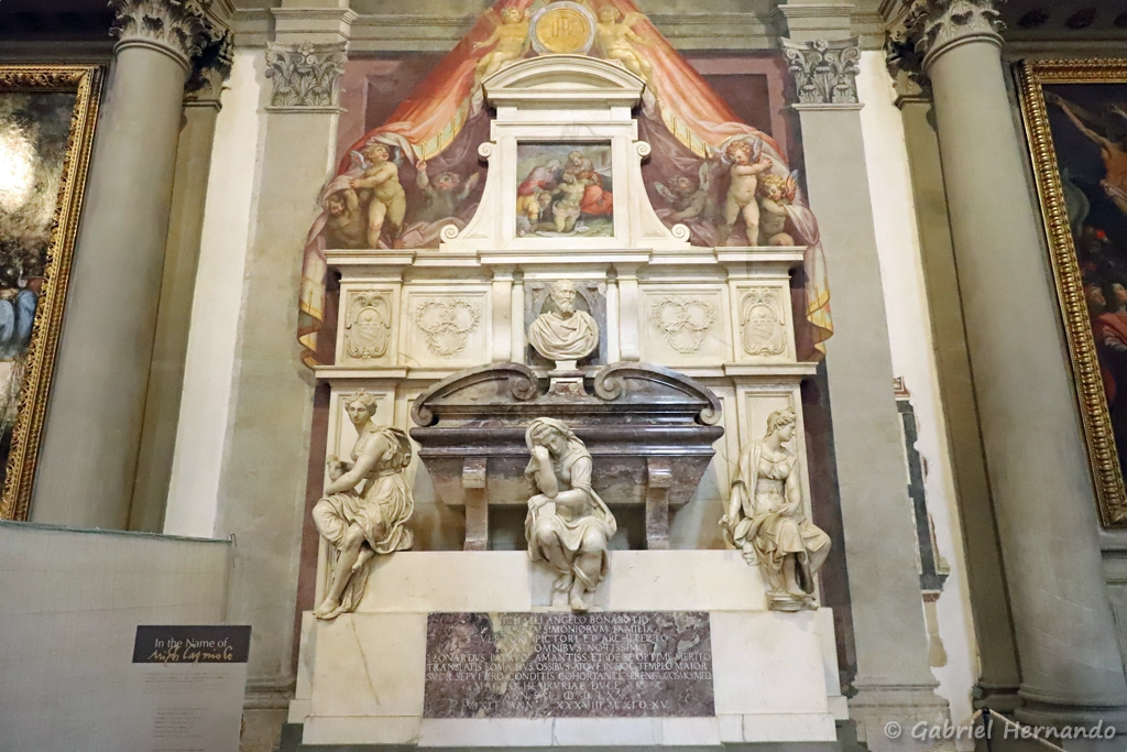 Sépulture de Michel-Ange (1475-1564) dans la basilique Santa Croce (Florence, Italie, Octobre 2024)
