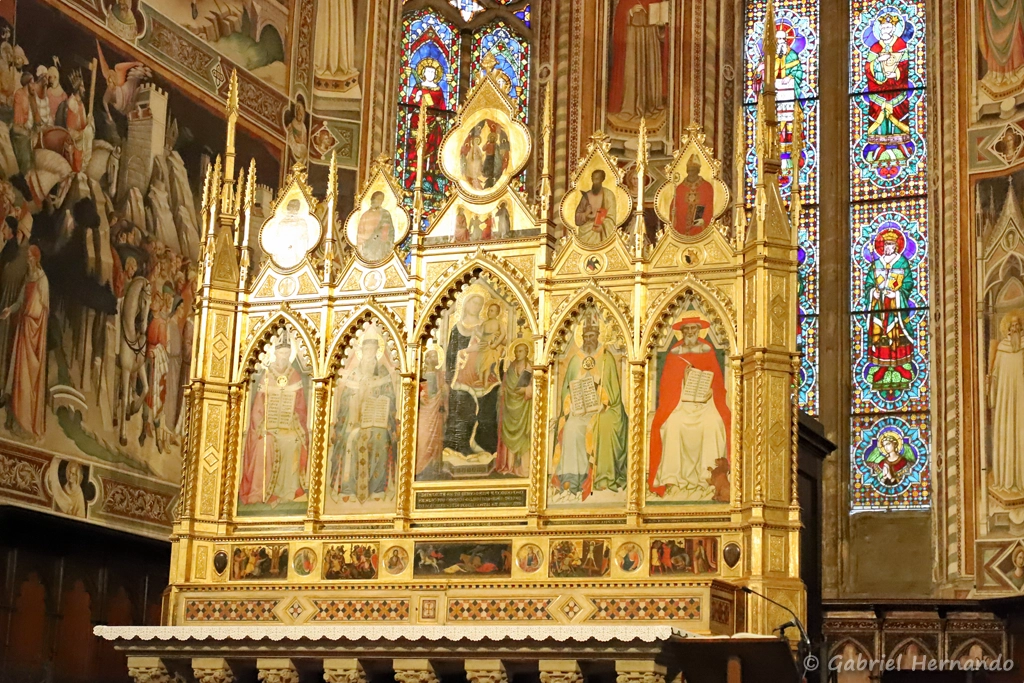 Polyptyque surmontant l'autel de la basilique Santa Croce (Florence, Italie, octobre 2024)