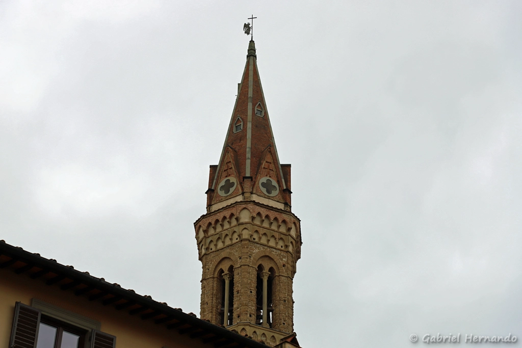 Clocher du campanile achevé en 1307 (Badia Fiorentina, Florence, Italie, octobre 2024)