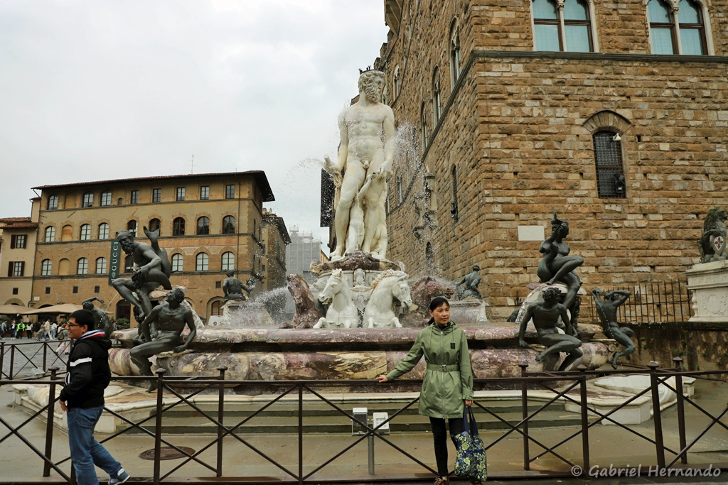La fontaine de Neptune (1563-1565), Œuvre de Bartolomeo Ammannati, sur la Piazza della Signoria (Florence, Italie, octobre 2024)